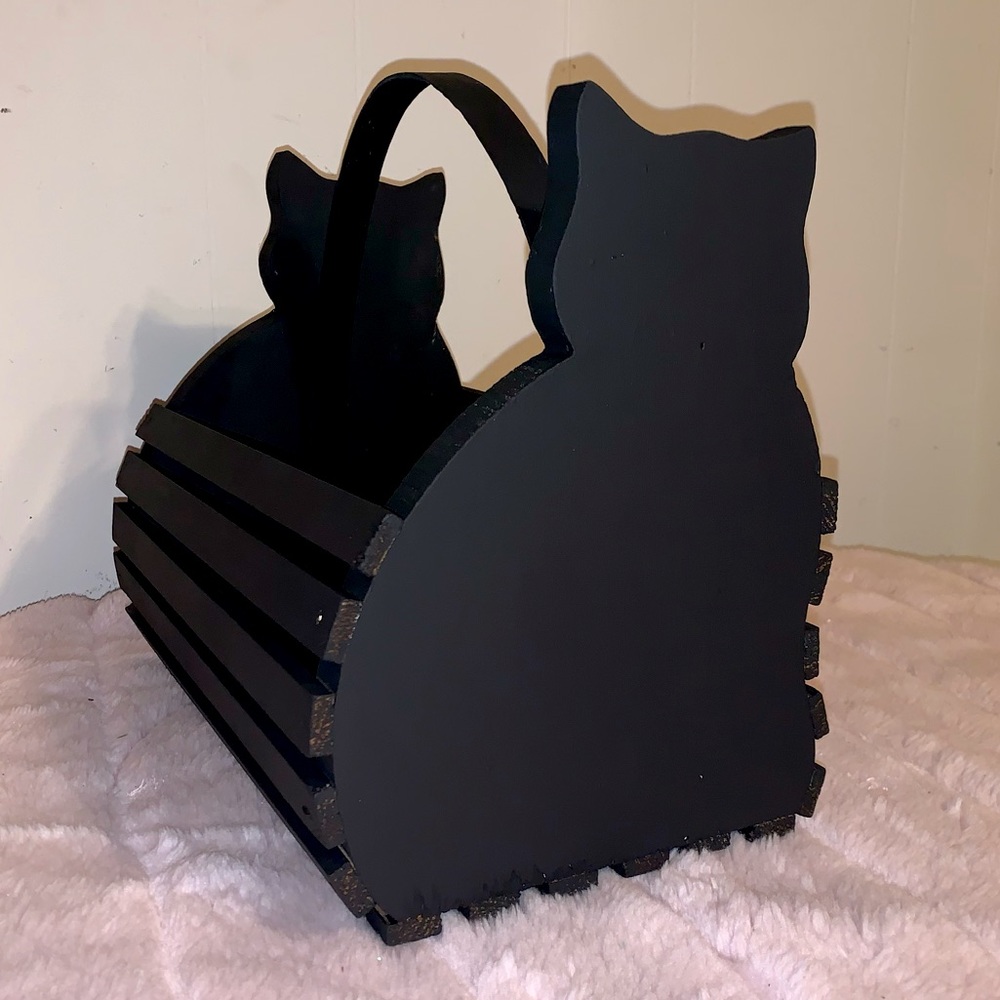 Painted Wood Cat Basket